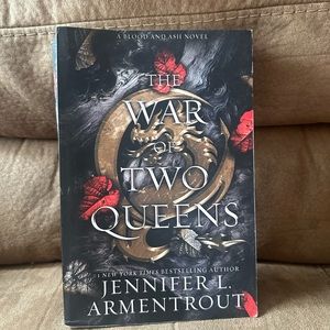 The War of Two Queens by Jennifer Armentrout